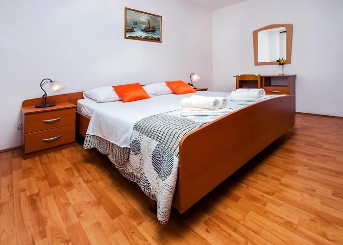 Apartments Valdibora